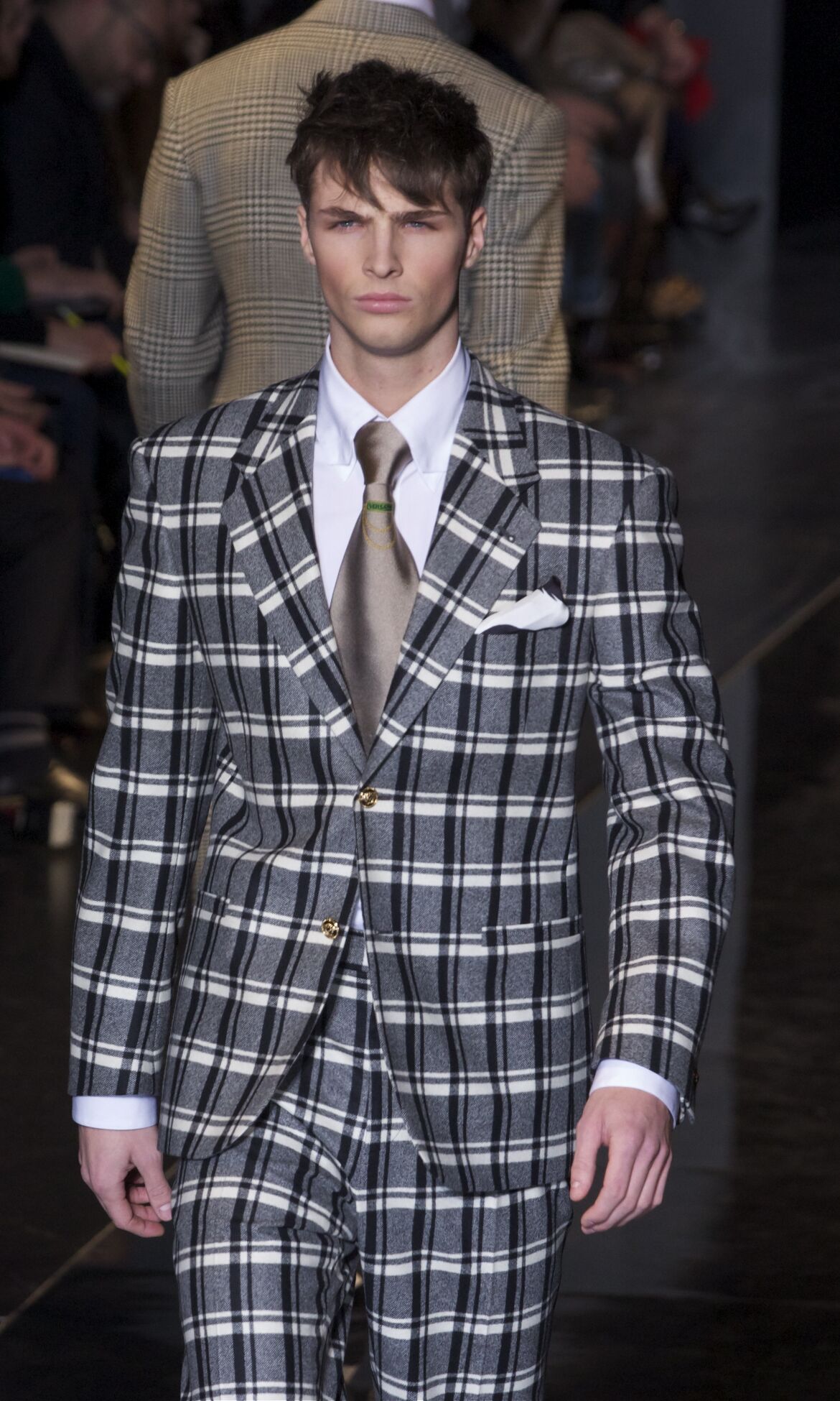 Every Look from Versace Men's Fall/Winter 2019 – CR Fashion Book