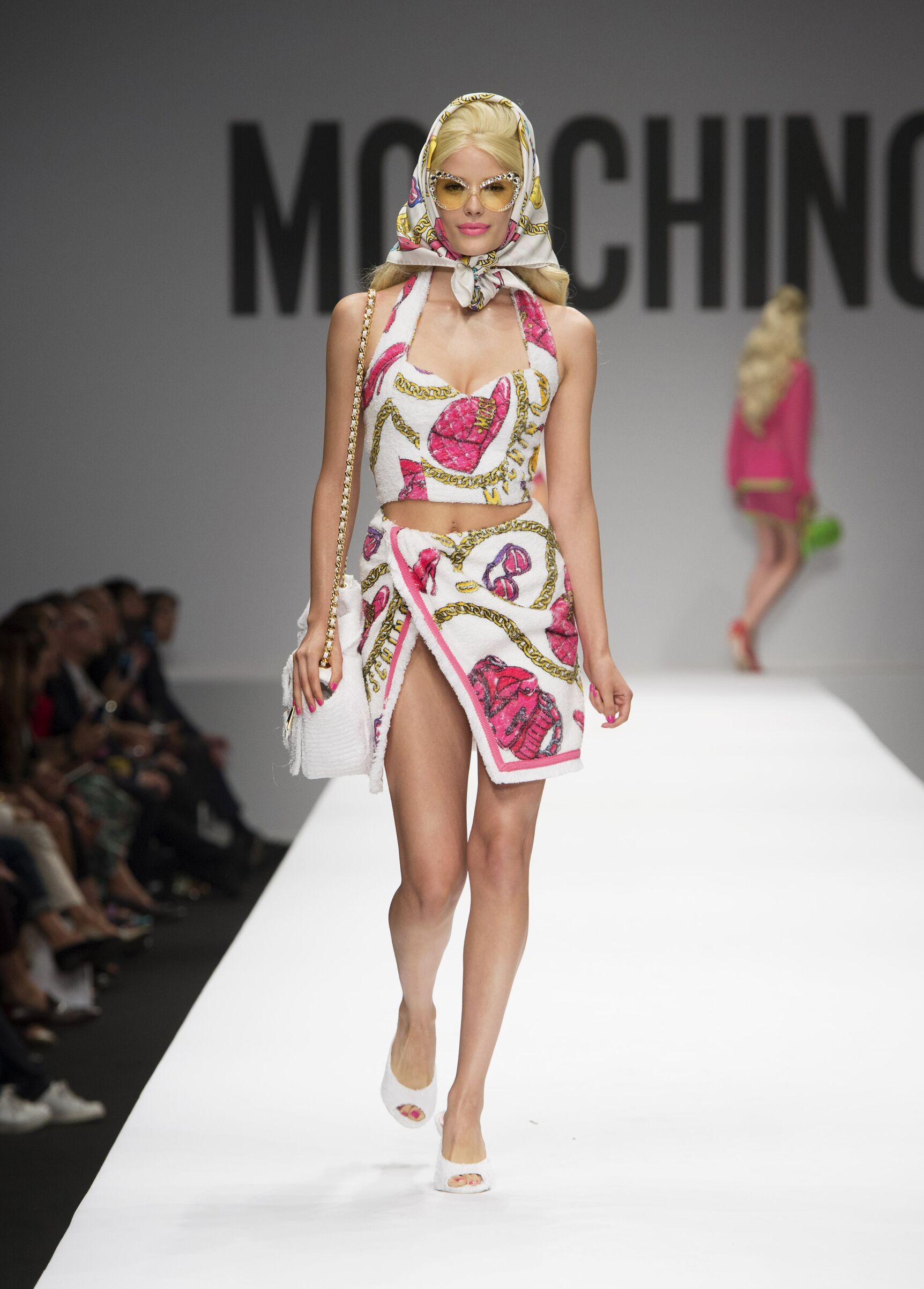 MOSCHINO SPRING SUMMER 2015 WOMEN'S COLLECTION | The Skinny Beep