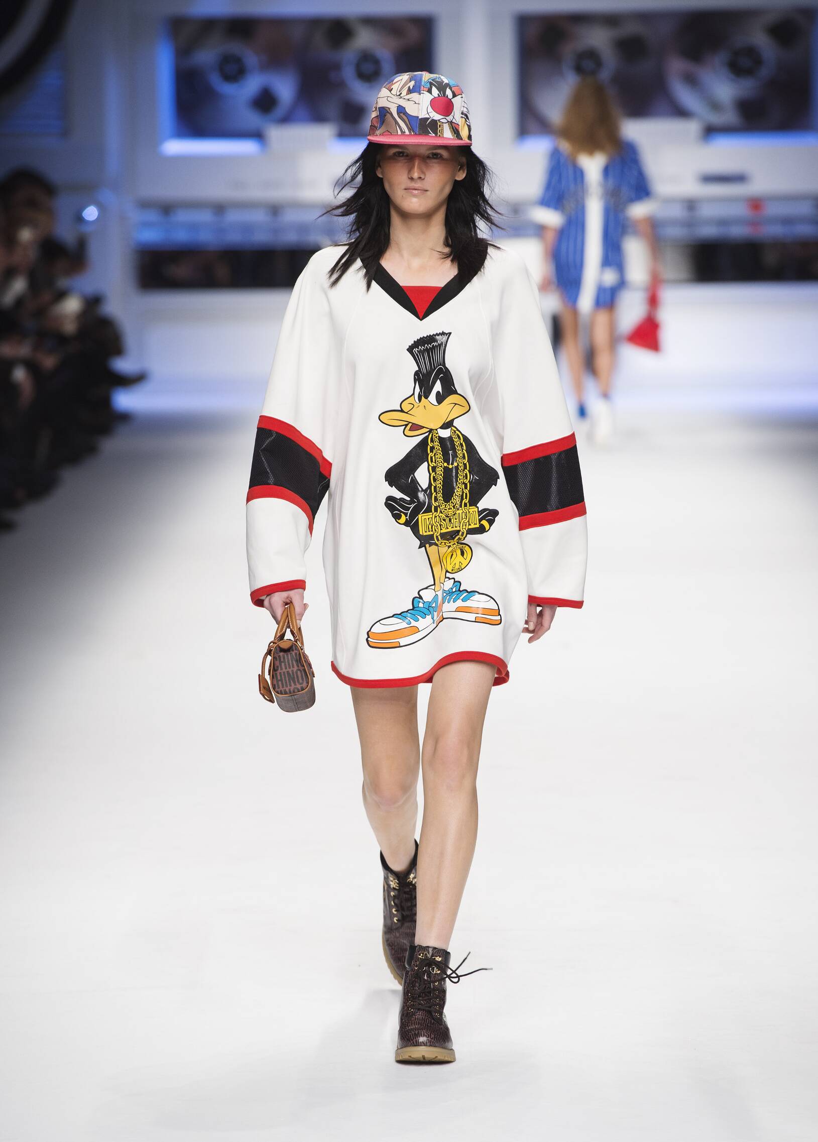 MOSCHINO FALL WINTER 2015-16 WOMEN'S COLLECTION | The Skinny Beep