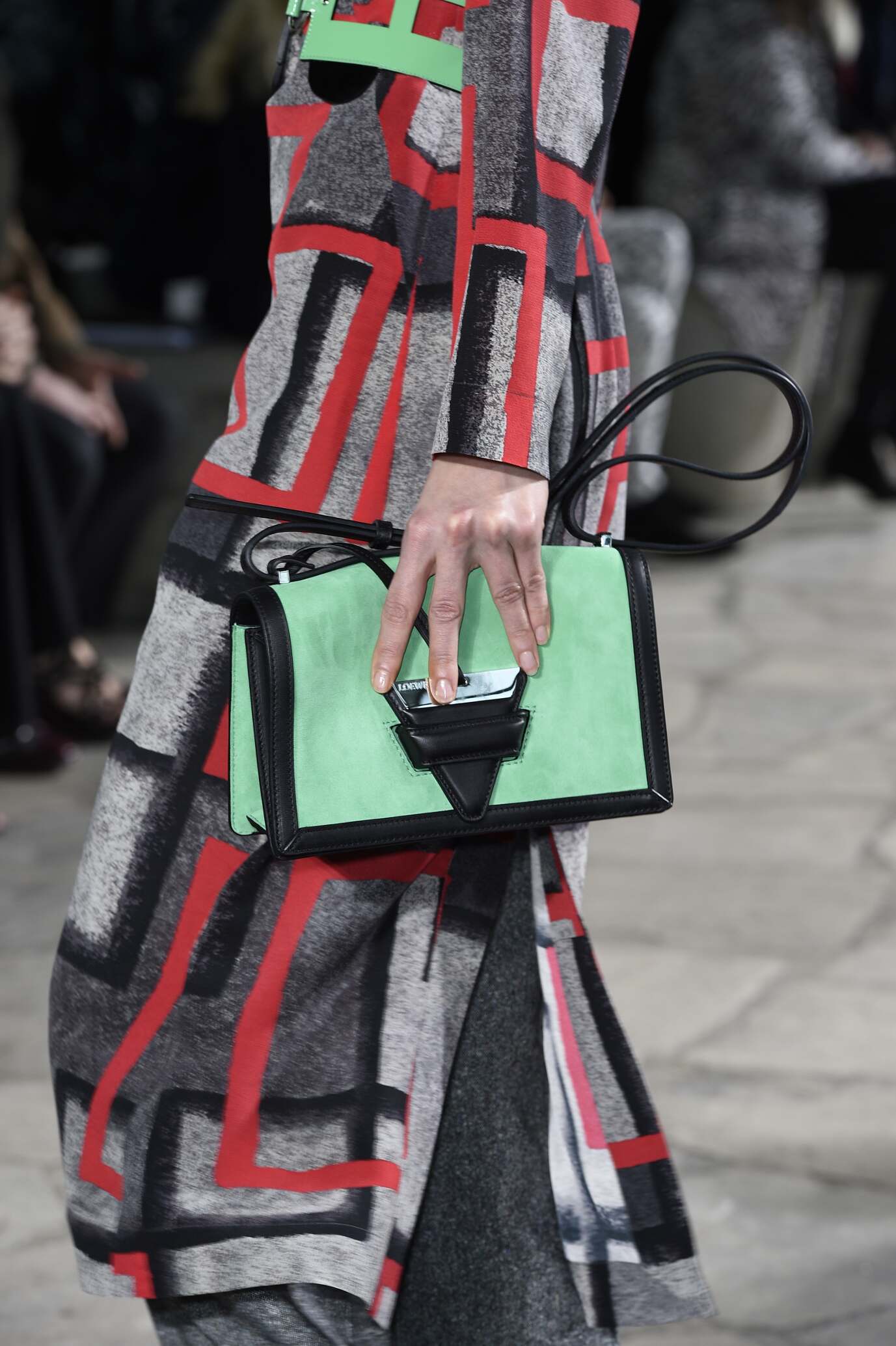 LOEWE FW 2015-16 WOMEN’S COLLECTION DETAILS | The Skinny Beep