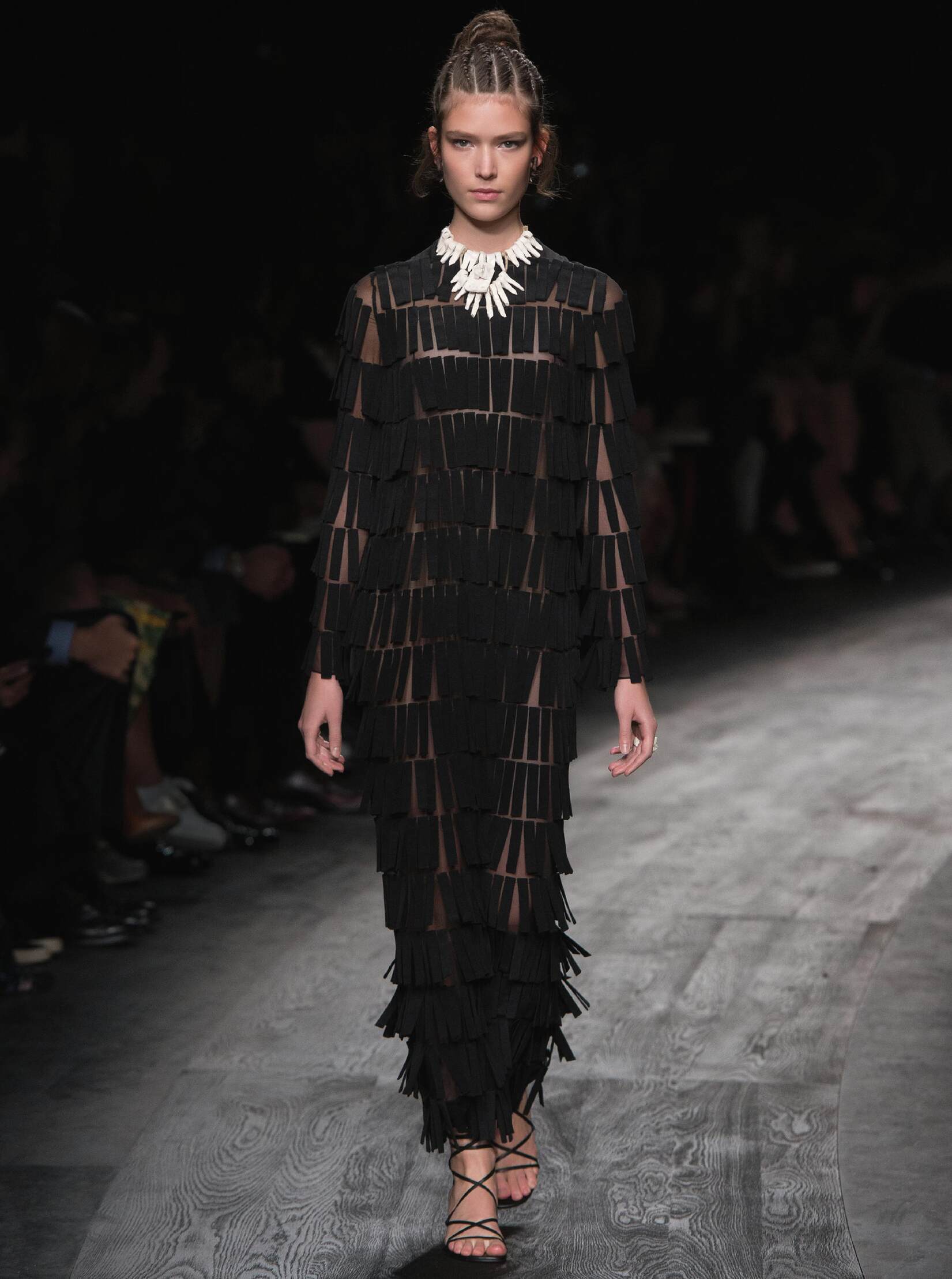 VALENTINO SPRING SUMMER 2016 WOMEN'S COLLECTION | The Skinny Beep