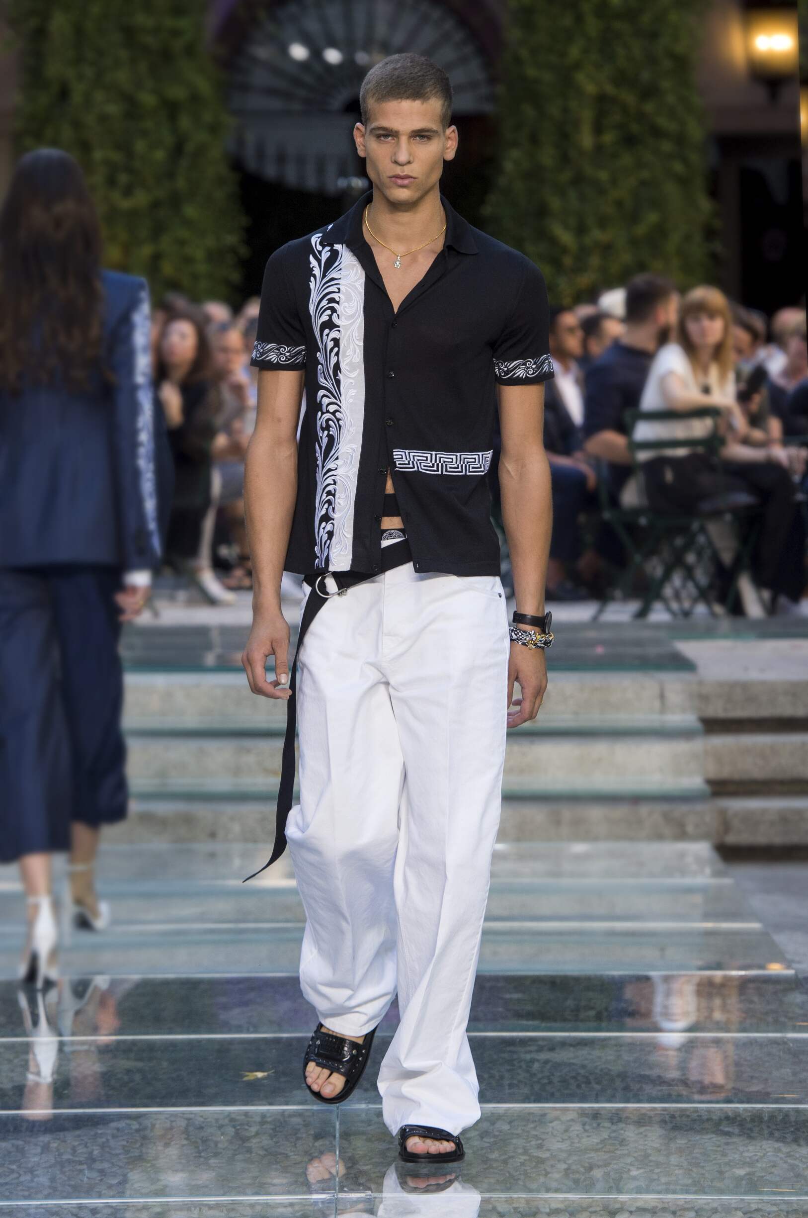 versace summer outfit mens