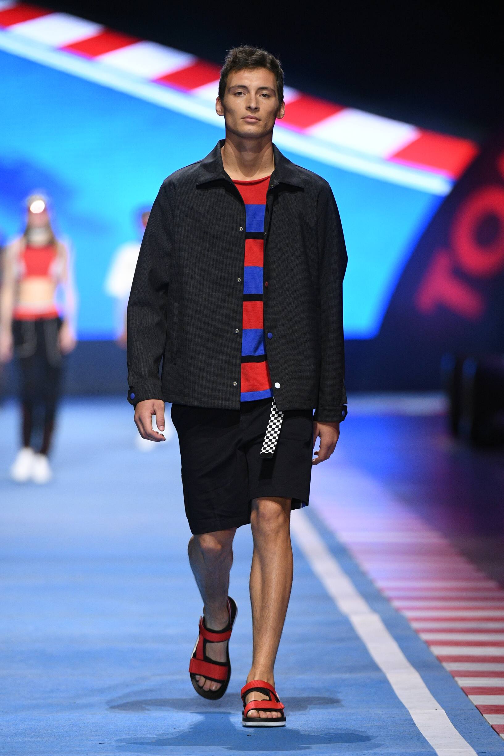 TOMMY NOW DRIVE SPRING 2018 COLLECTION | The Skinny Beep