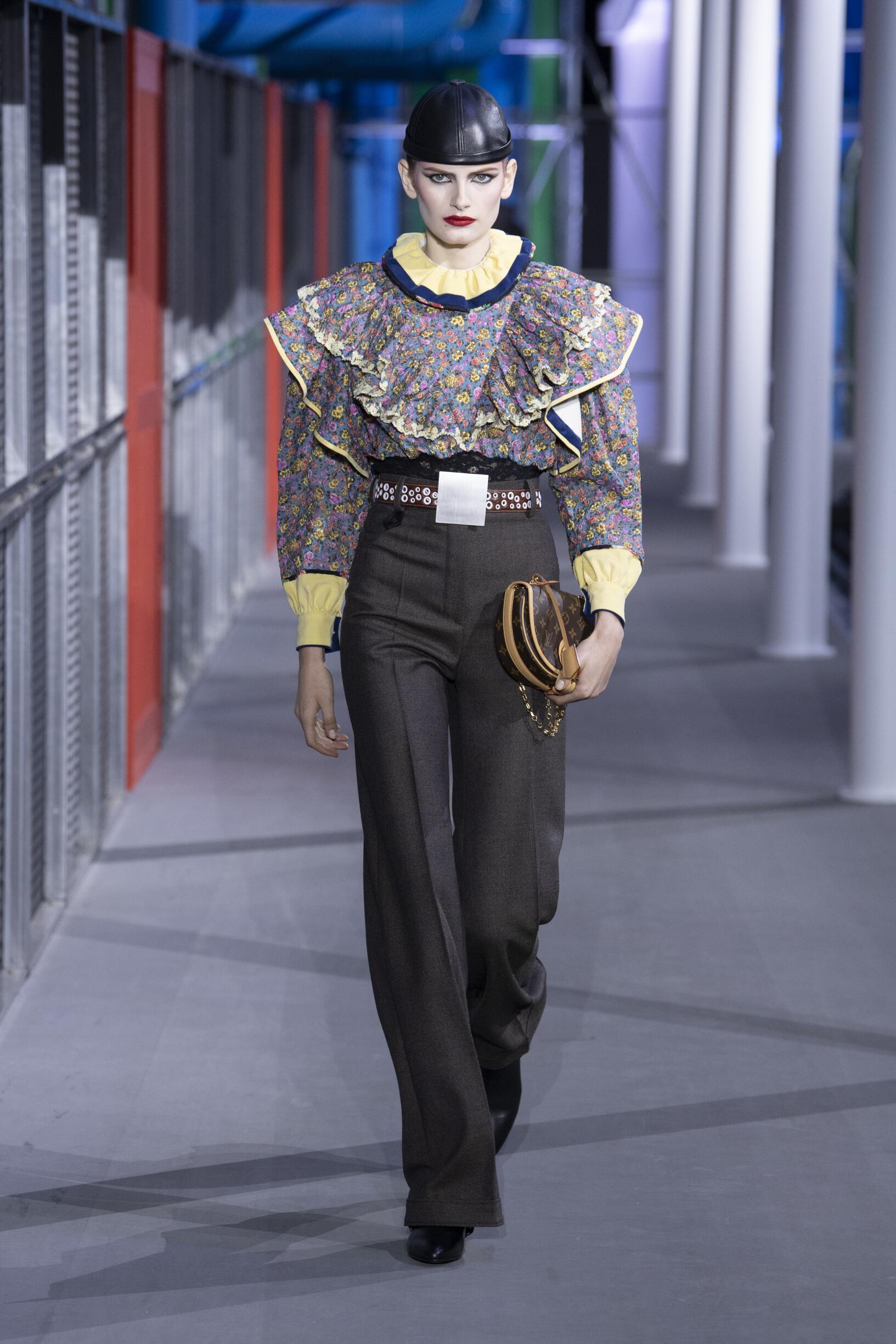 LOUIS VUITTON FALL WINTER 2019 WOMEN&#39;S COLLECTION | The Skinny Beep