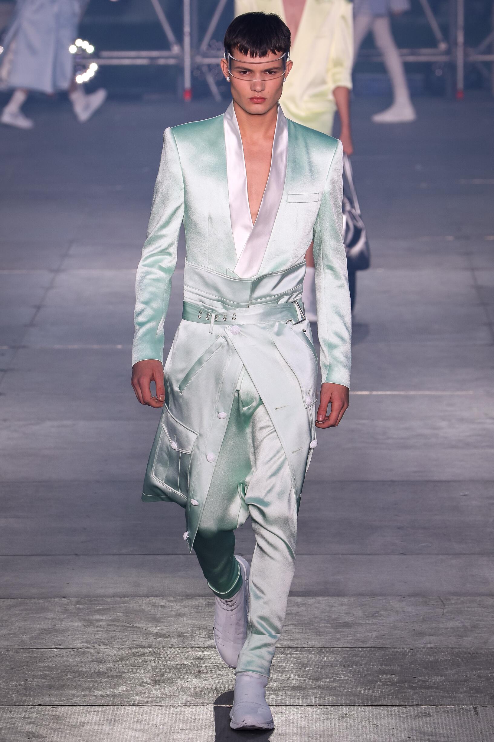 BALMAIN HOMME SPRING SUMMER 2020 COLLECTION | The Skinny Beep