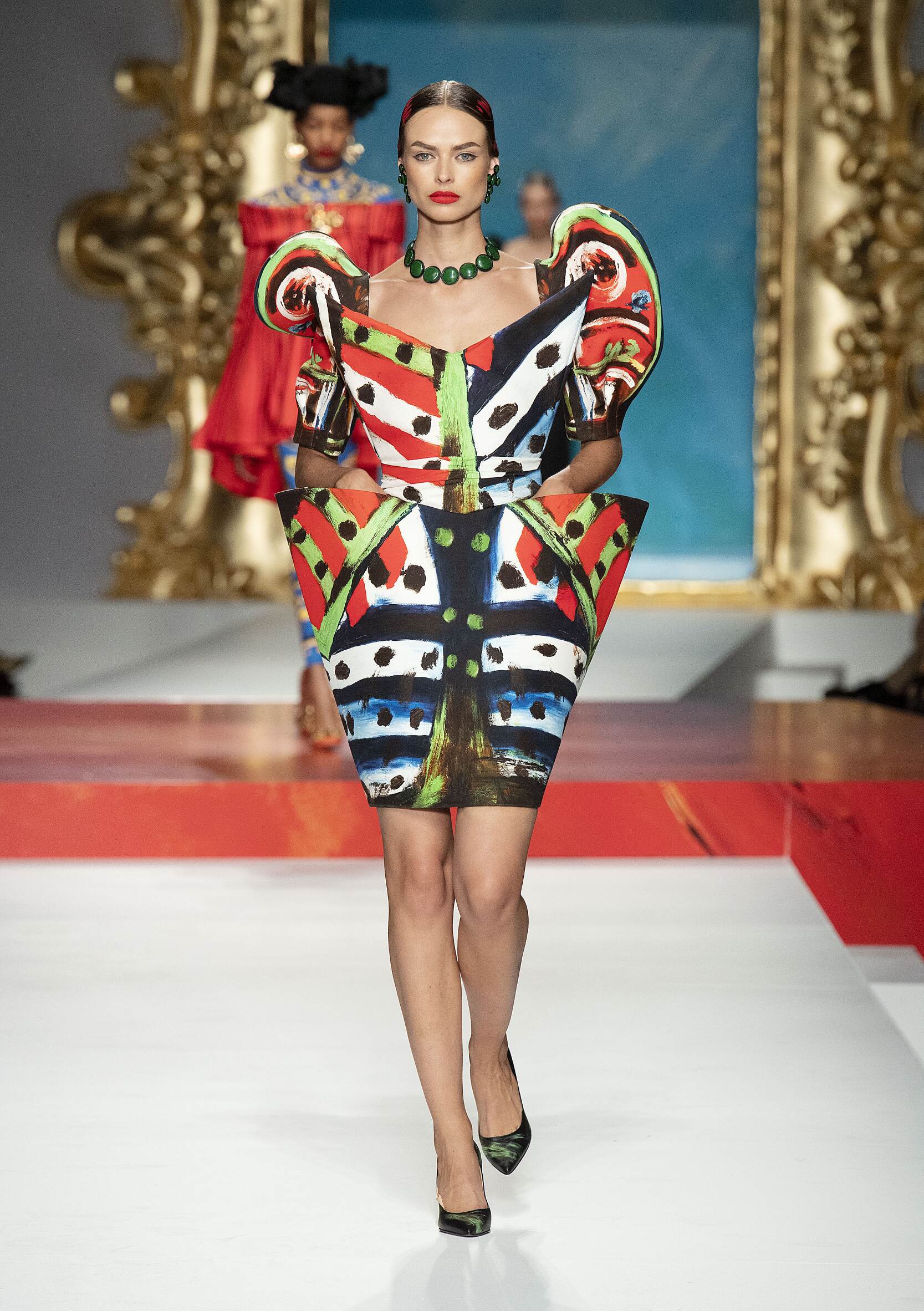 MOSCHINO SPRING SUMMER 2020 WOMEN’S COLLECTION | The Skinny Beep