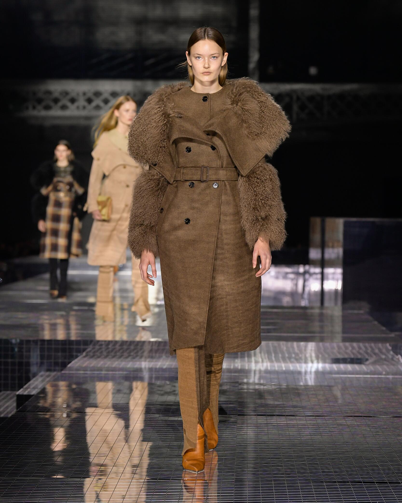 BURBERRY FALL WINTER 2020 COLLECTION 