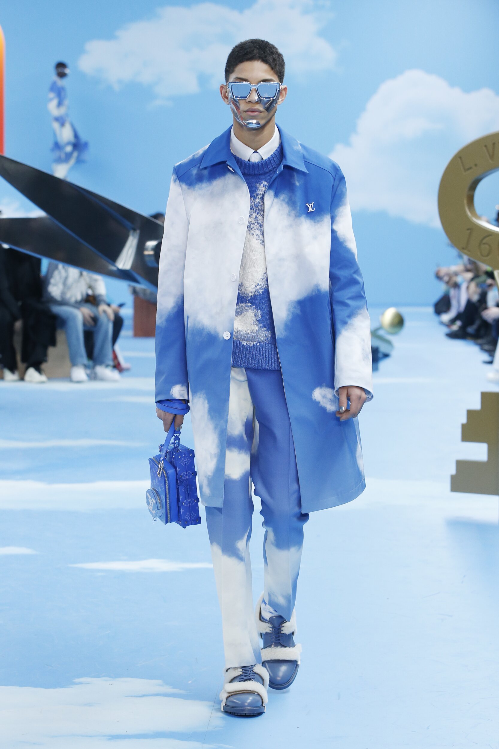 Louis Vuitton Fall-Winter 2020-2021 - RUNWAY MAGAZINE ® Official