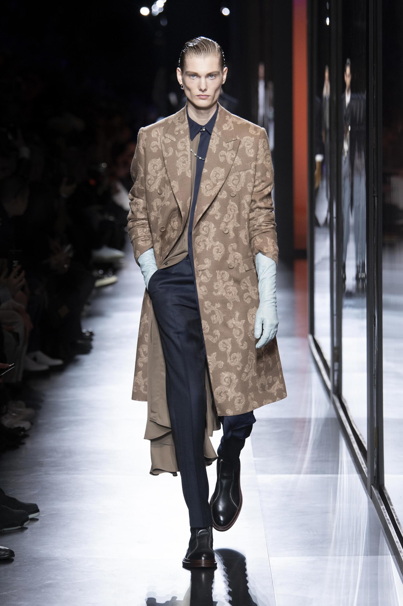 Dior Men - Fall/Winter 2020 - Paris Fashion Week Men's - fashionotography