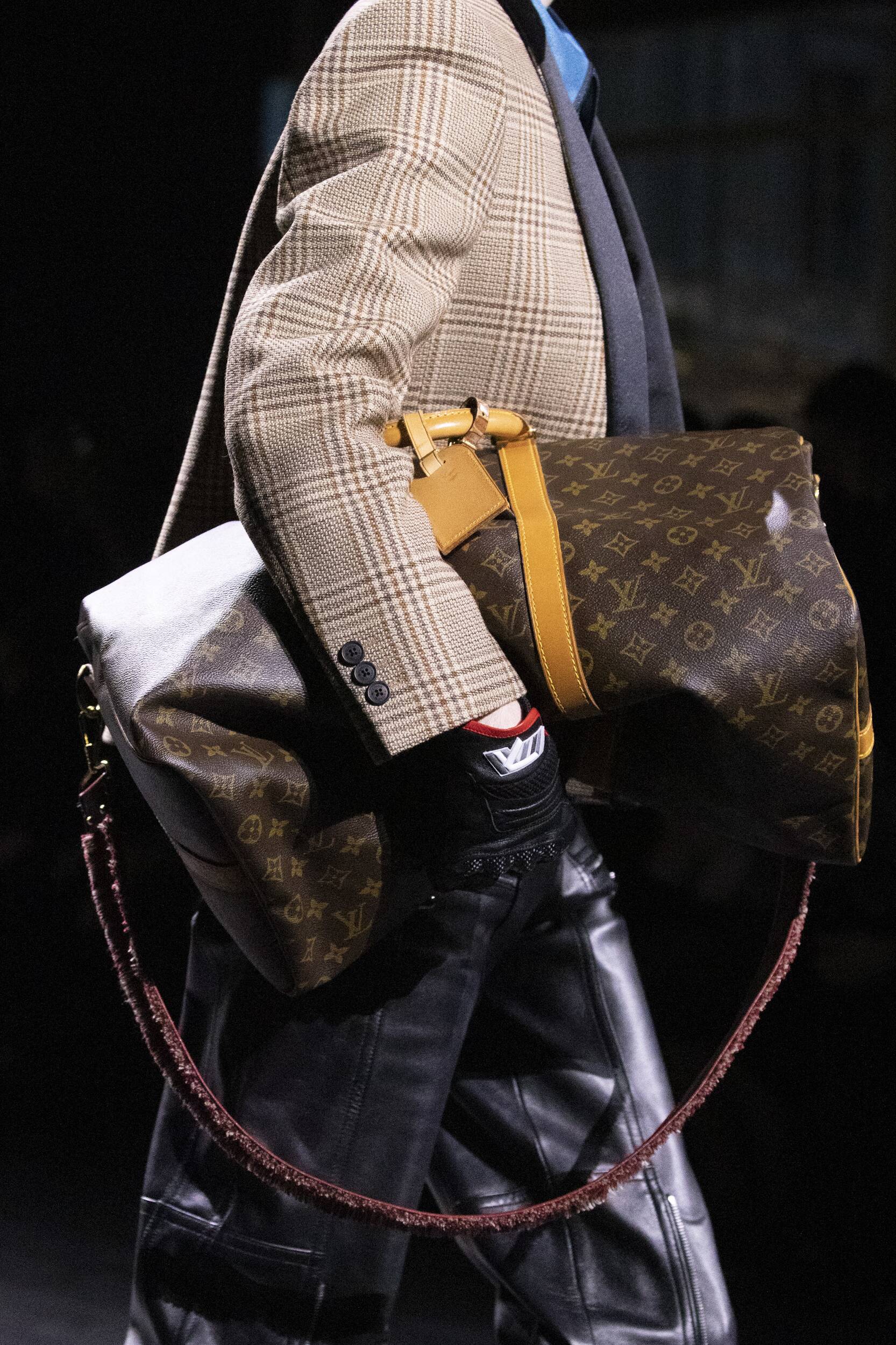 LOUIS VUITTON FALL WINTER 2020 WOMEN’S COLLECTION DETAILS | The Skinny Beep
