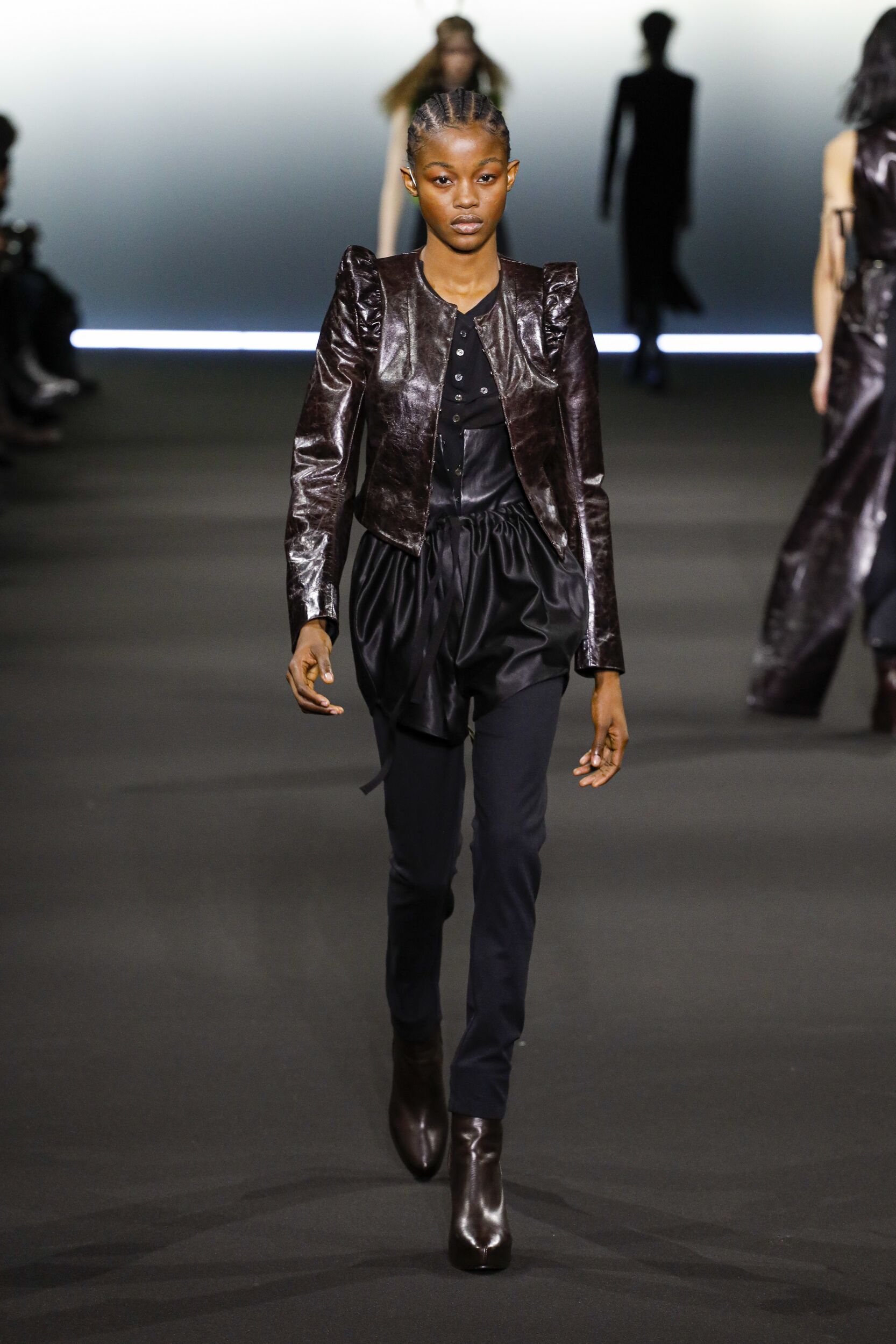 ANN DEMEULEMEESTER FALL WINTER 2020 WOMEN’S COLLECTION | The Skinny Beep