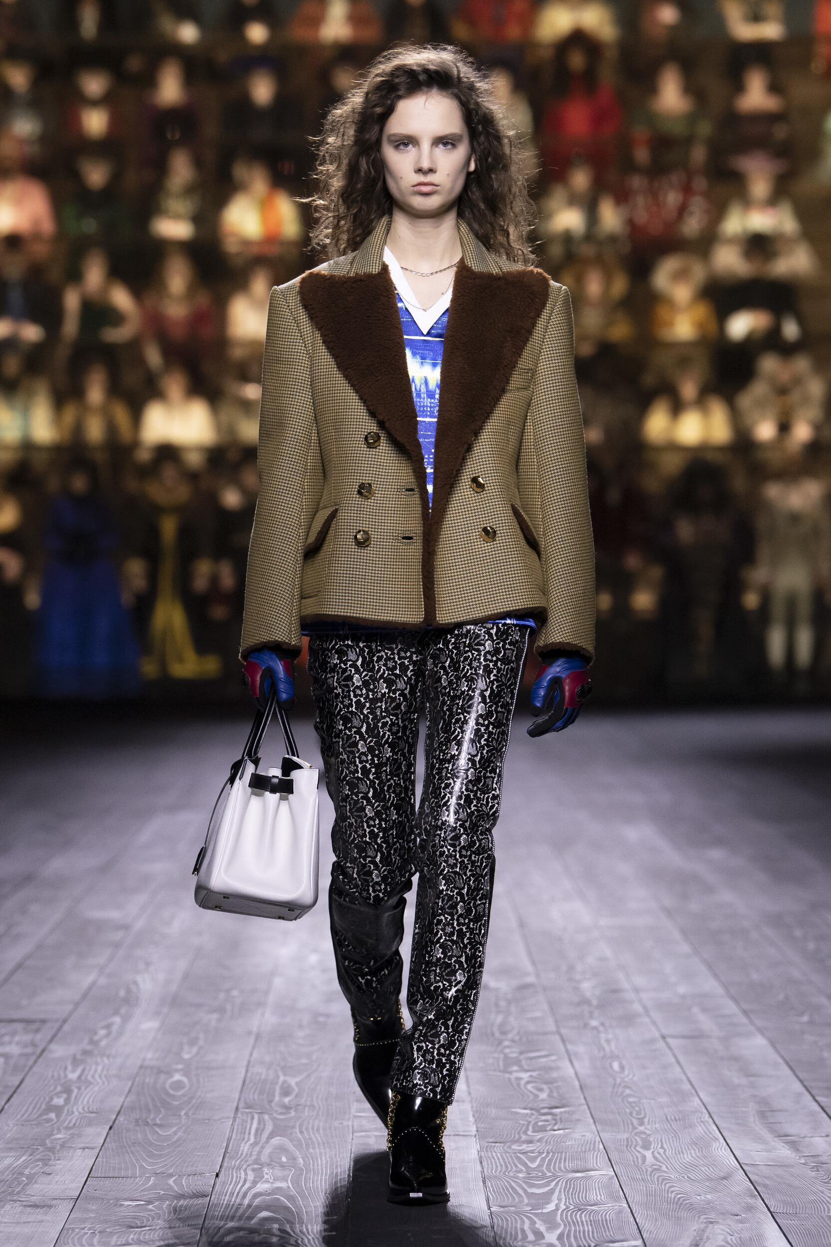 LOUIS VUITTON FALL WINTER 2020 WOMEN'S COLLECTION | The Skinny Beep